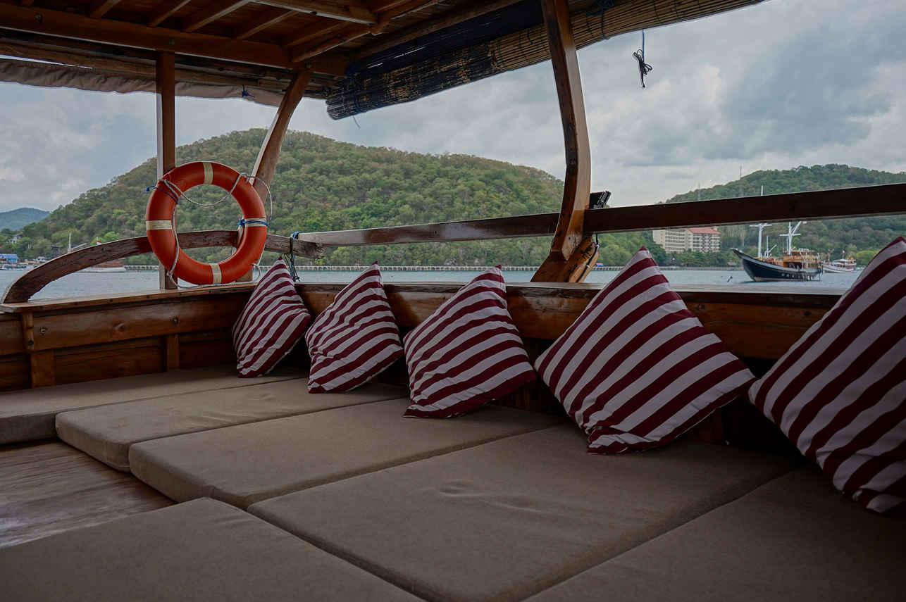 Bajak Liveaboard