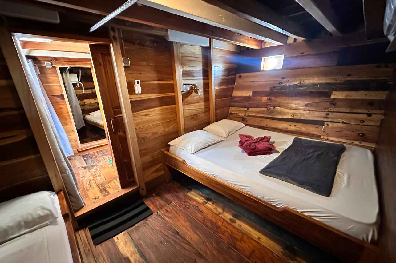 Bajak Liveaboard