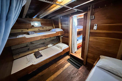 Bajak Liveaboard