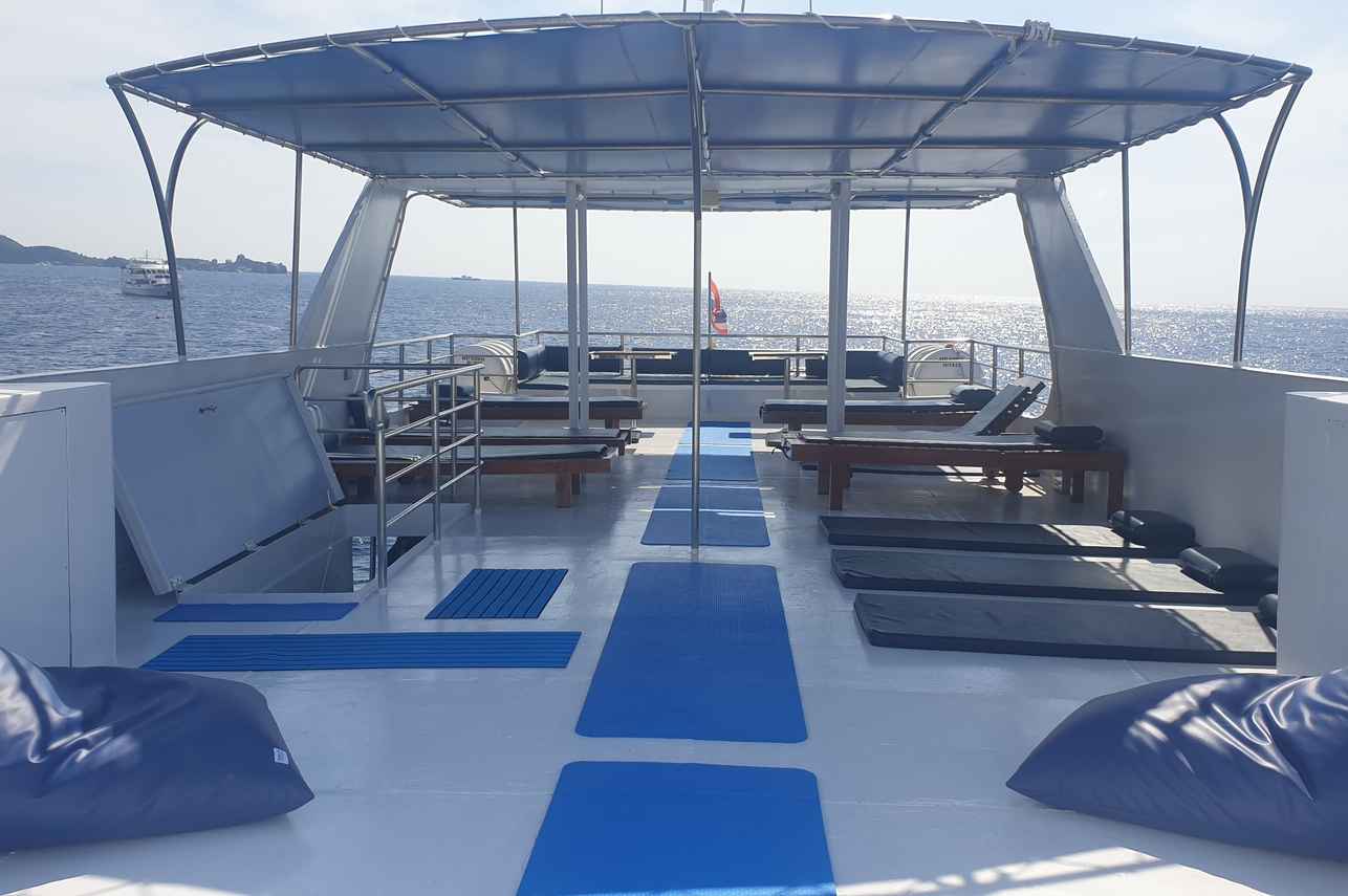 Bavaria Liveaboard