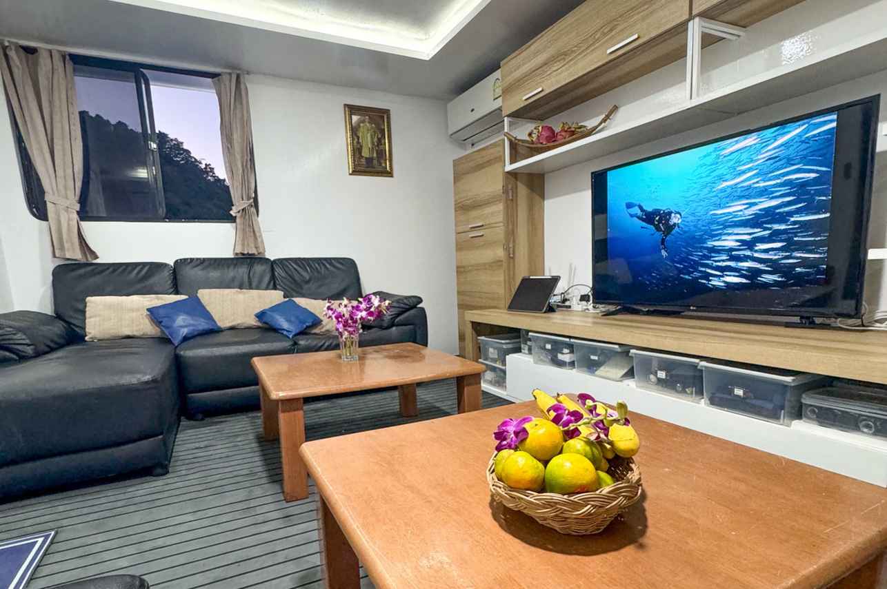 Bavaria Liveaboard
