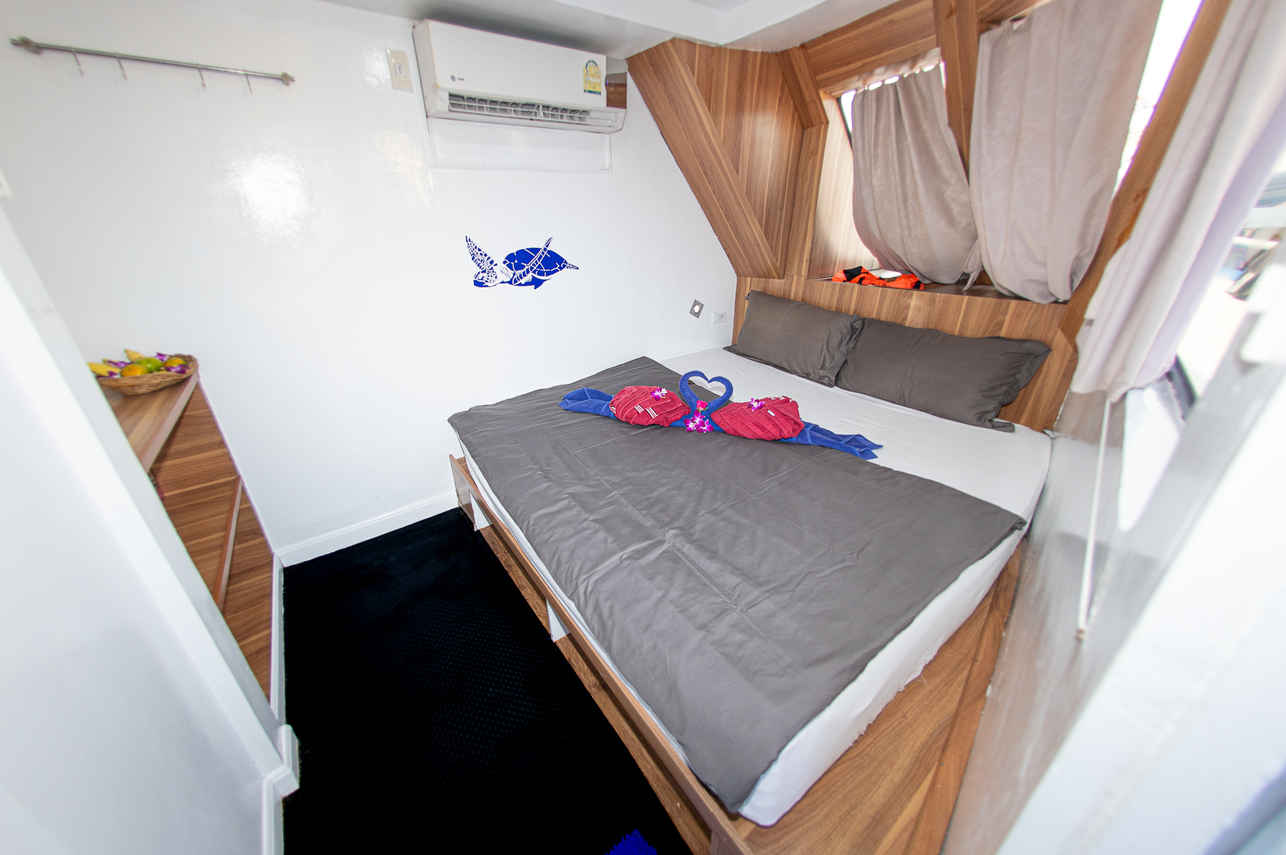 Bavaria Liveaboard