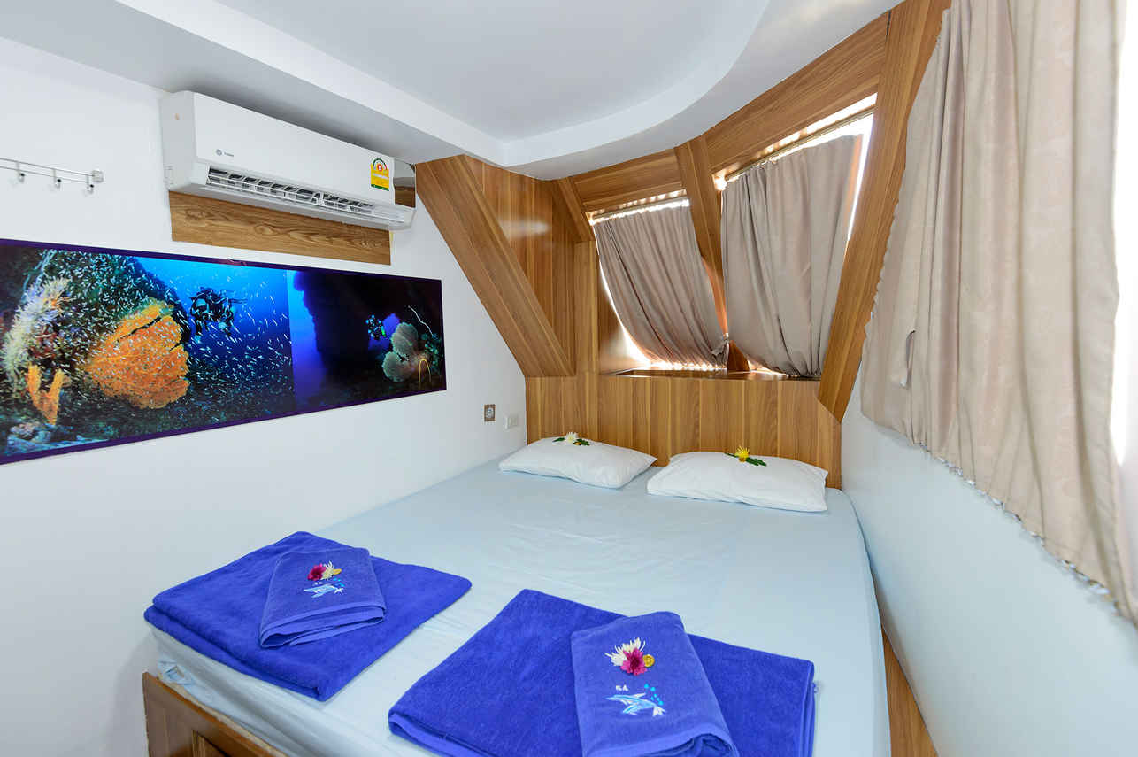 Bavaria Liveaboard