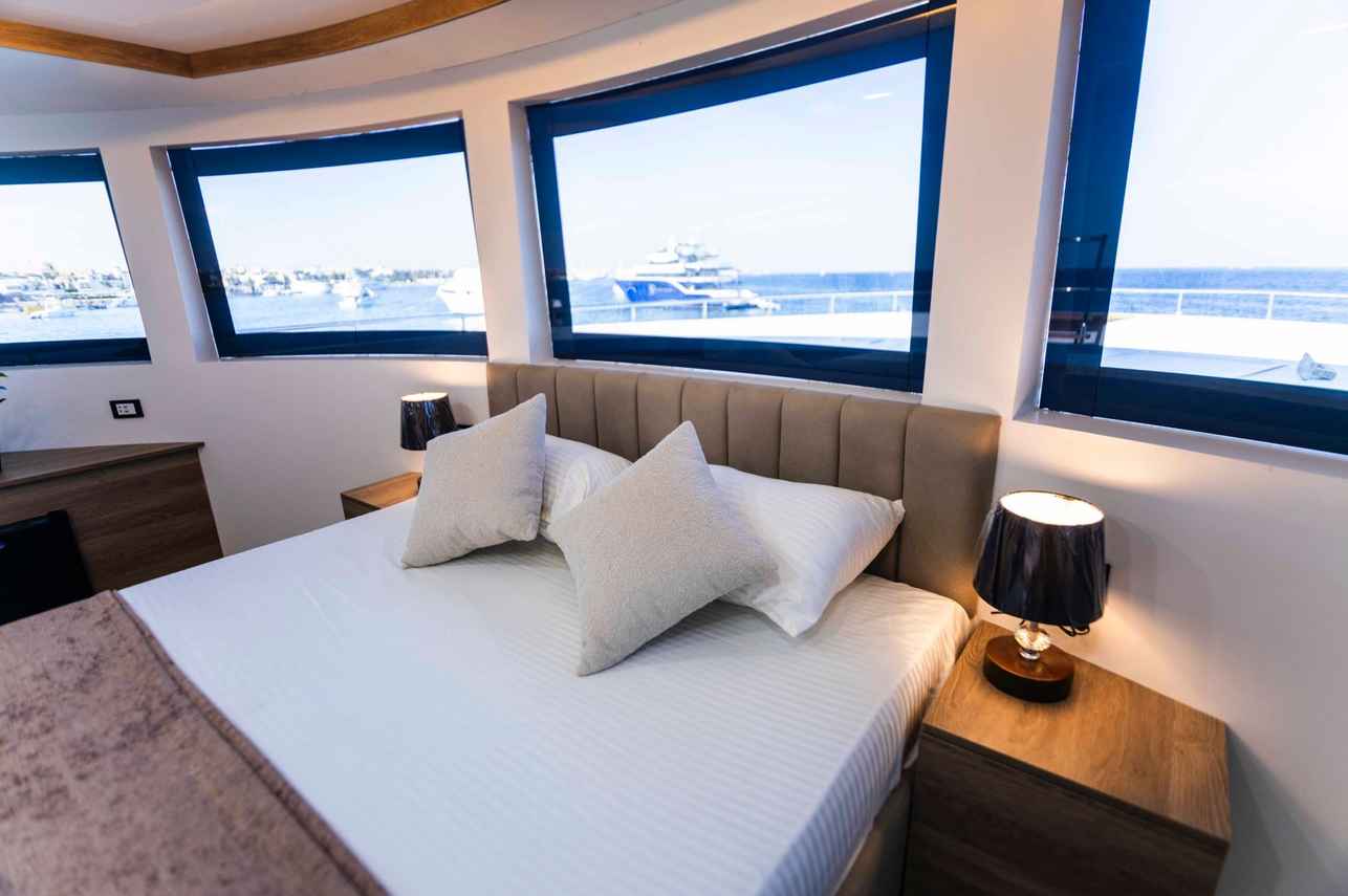 Bismarck Liveaboard