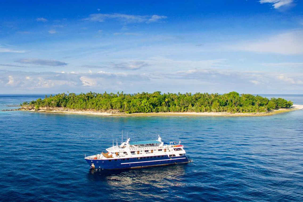 Blue Manta Liveaboard