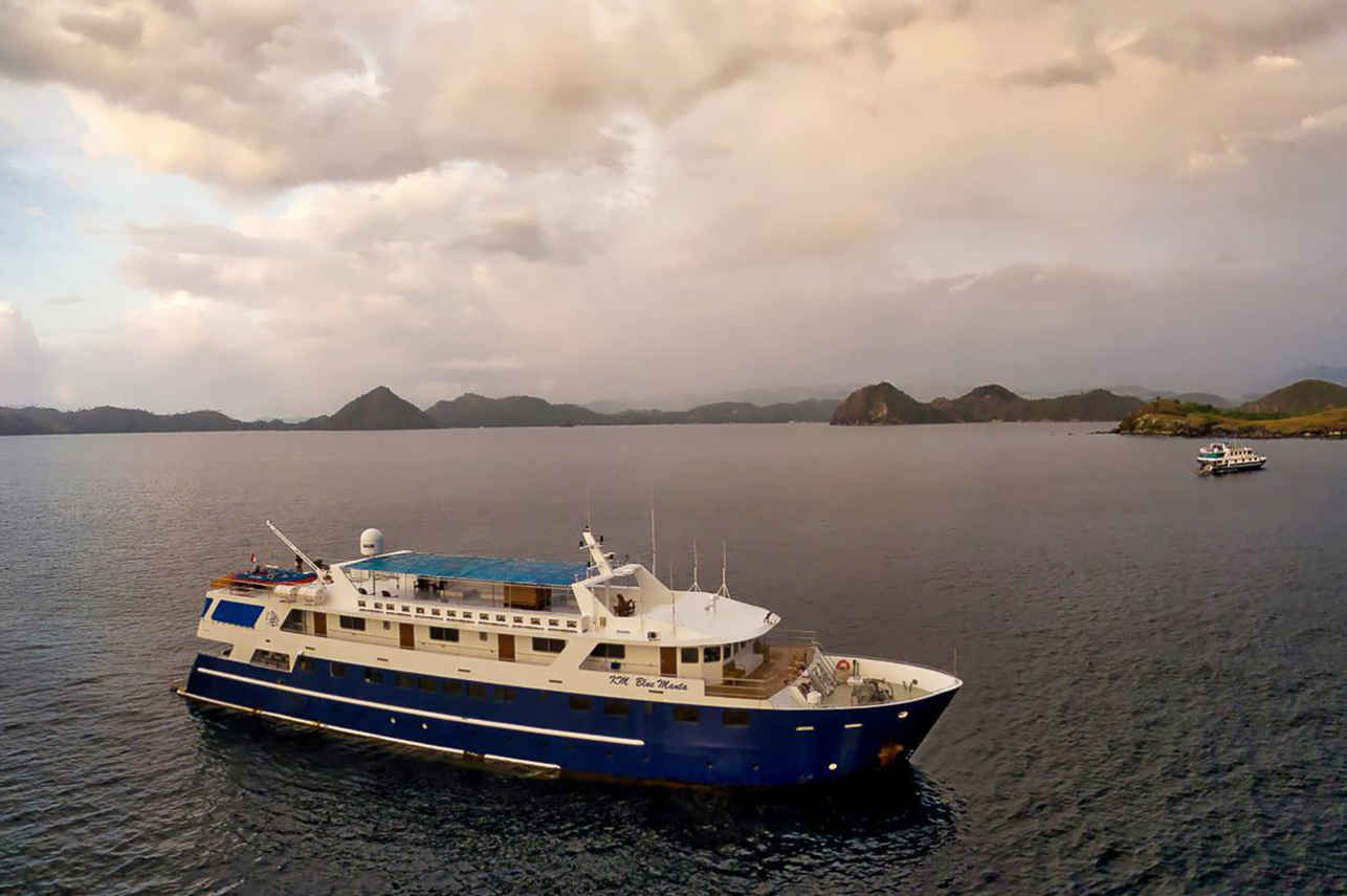 Blue Manta Liveaboard