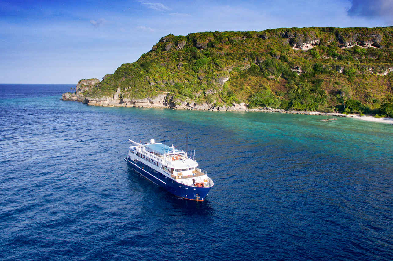 Blue Manta Liveaboard