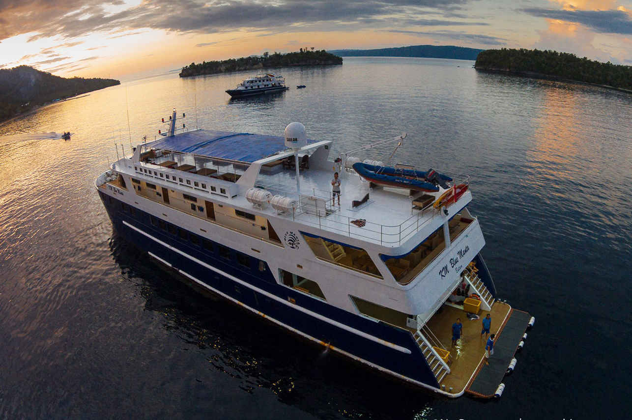 Blue Manta Liveaboard
