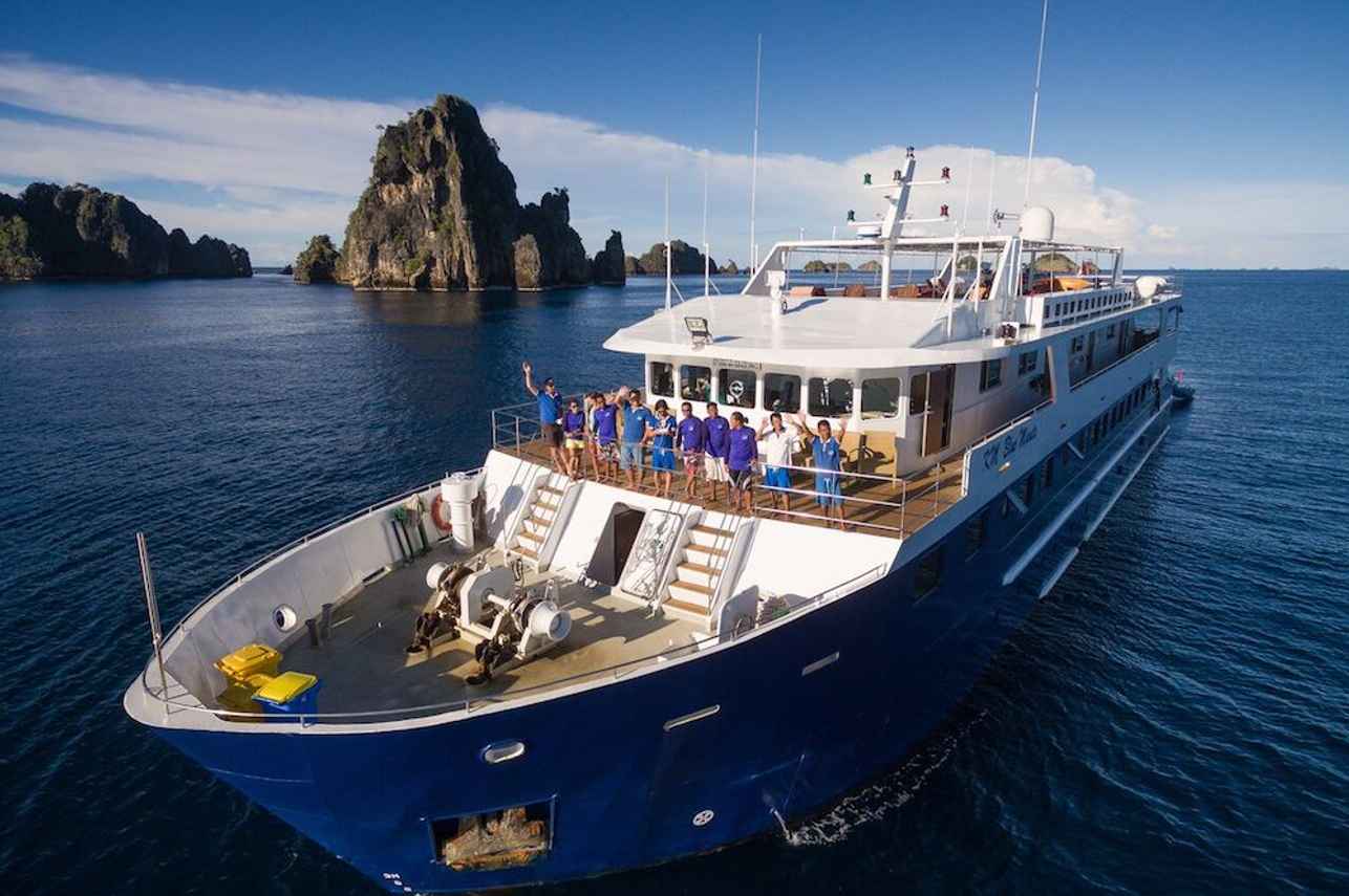 Blue Manta Liveaboard