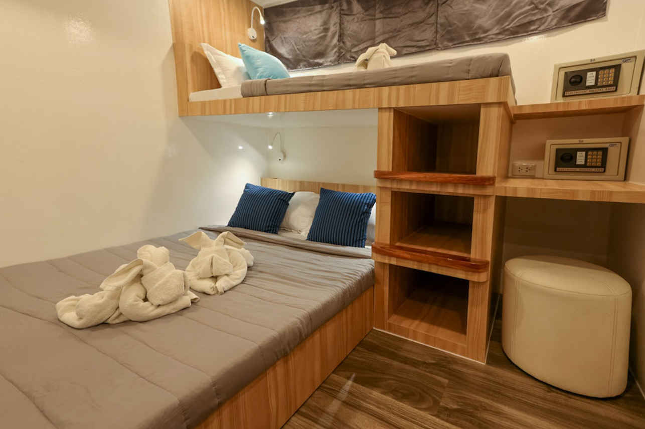 Blue Dolphin Liveaboard