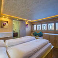 Cabin thumbnail 2