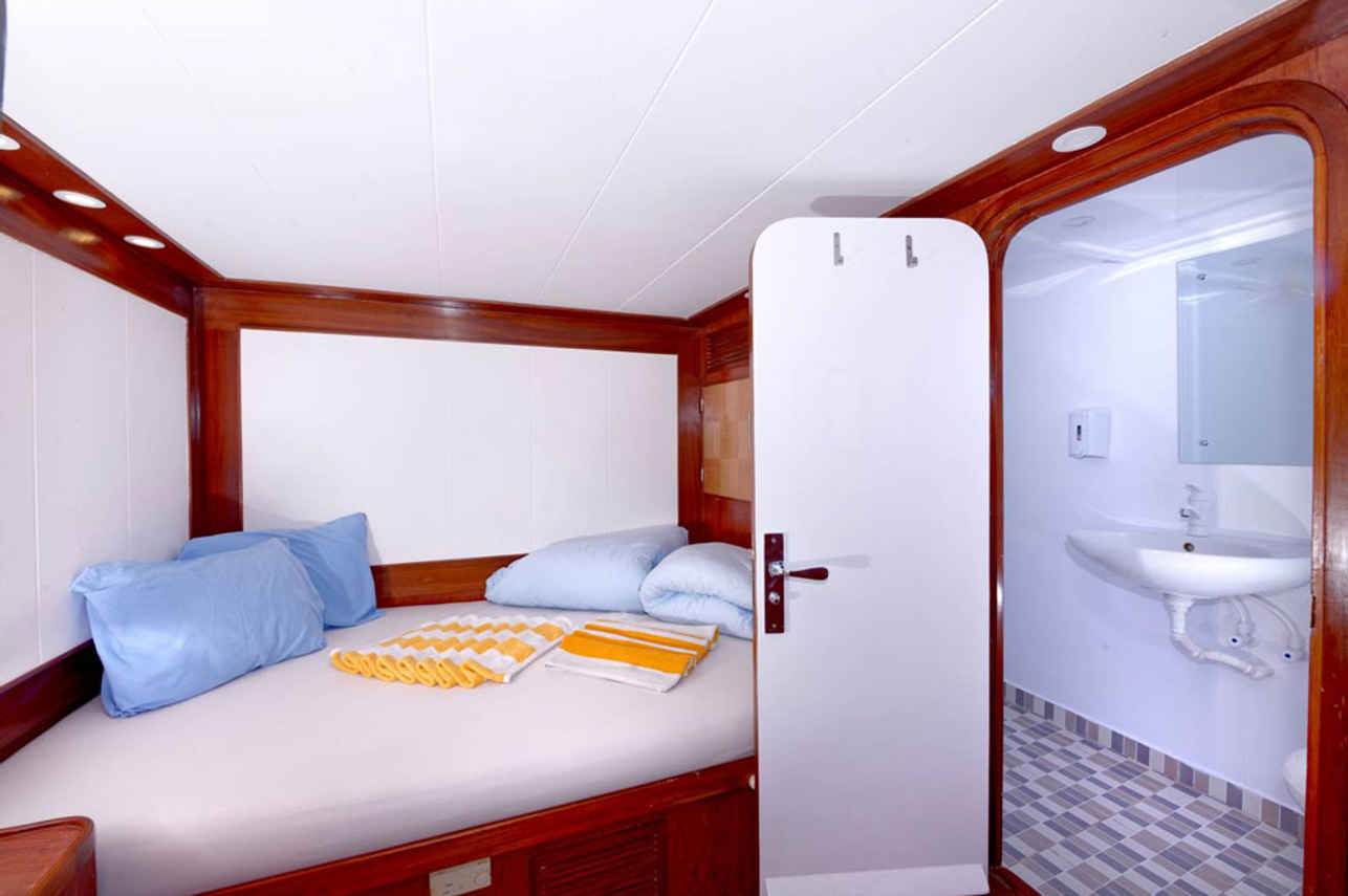 Blue Pearl Liveaboard