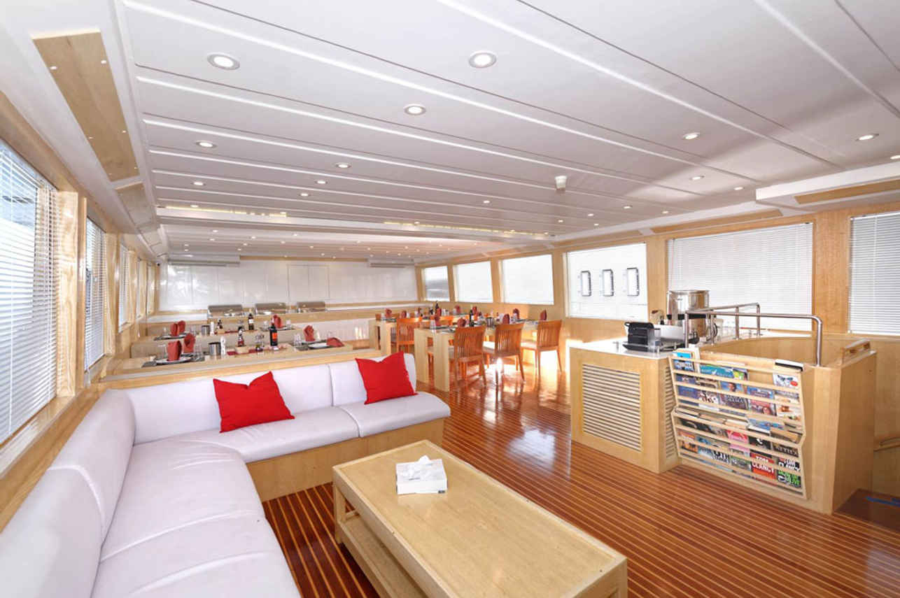 Blue Pearl Liveaboard