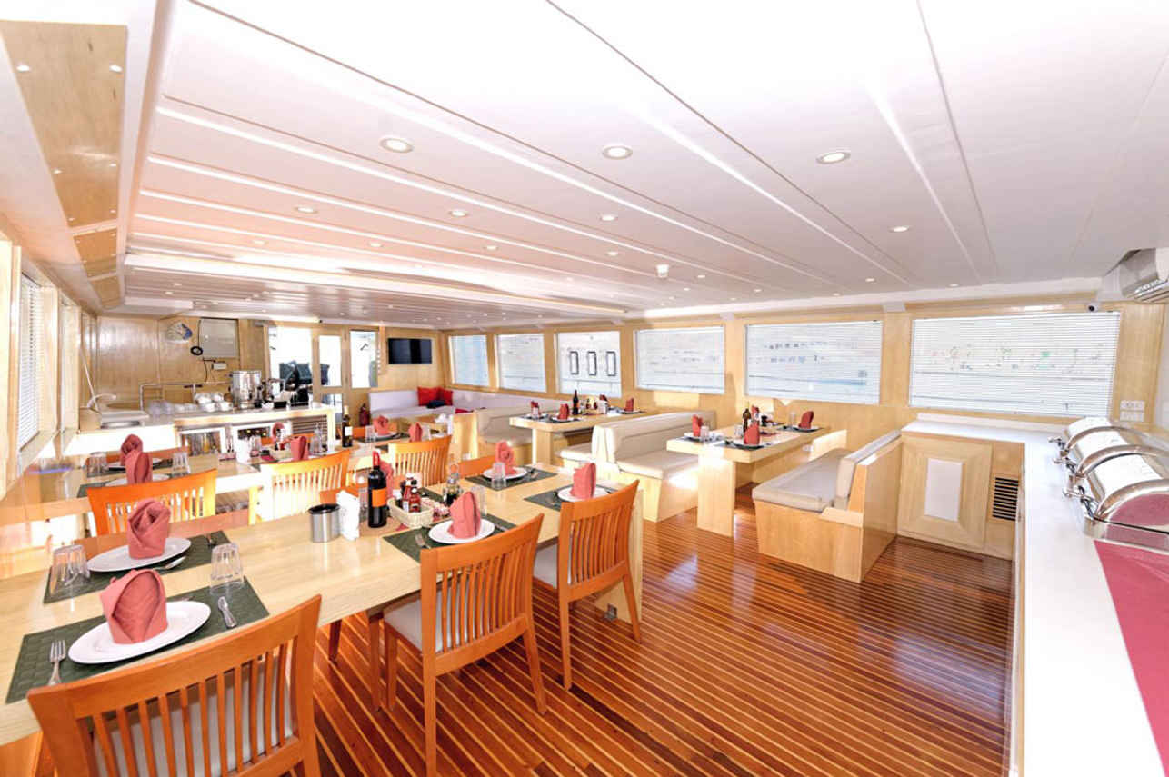Blue Pearl Liveaboard
