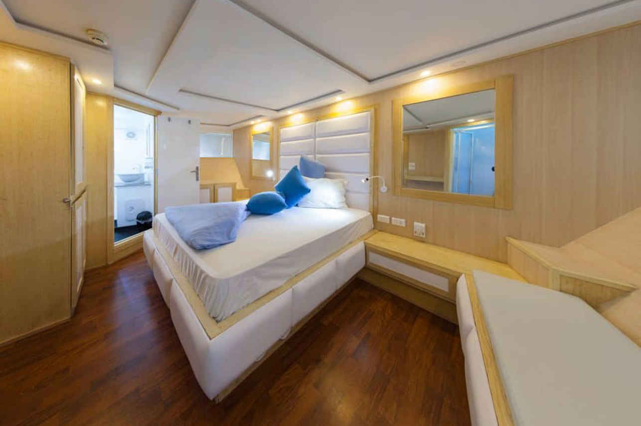 Blue Seas Liveaboard