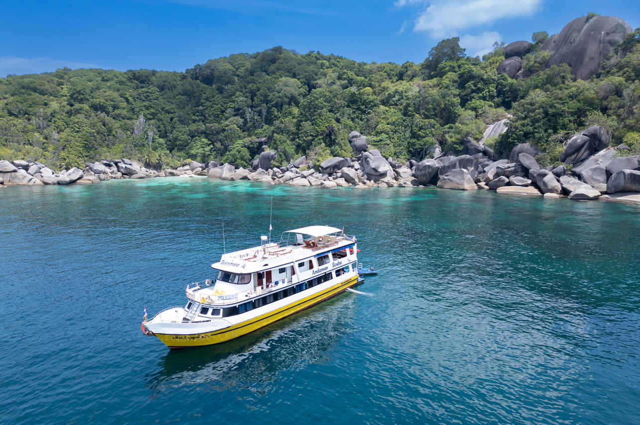 Bunmee 4 Liveaboard