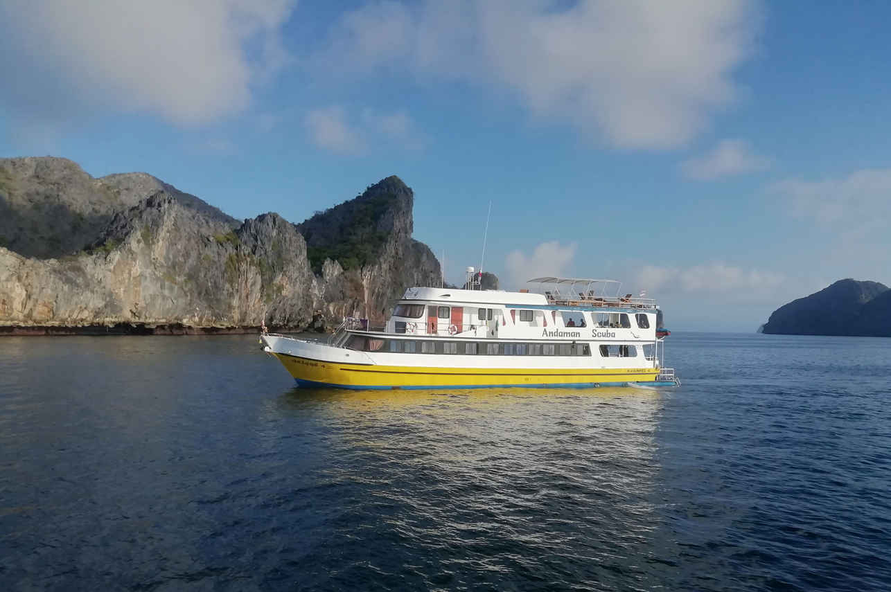 Bunmee 4 Liveaboard