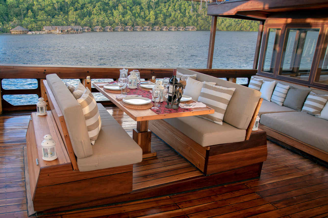 Coralia Liveaboard
