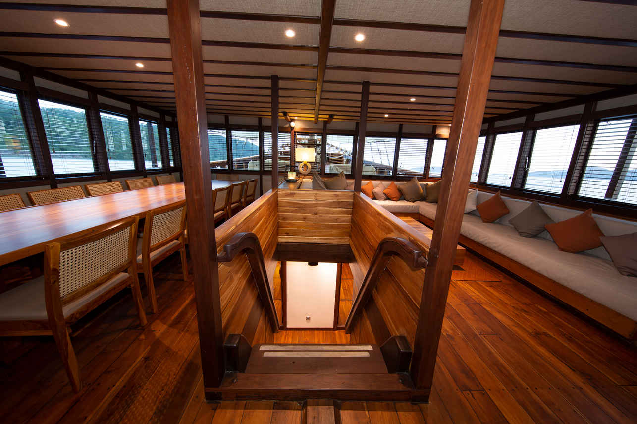 Coralia Liveaboard