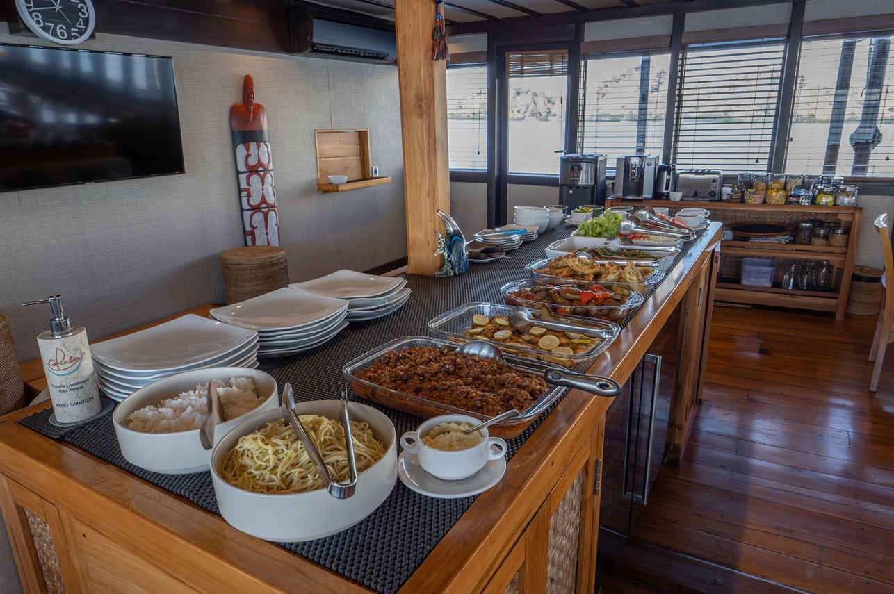 Coralia Liveaboard