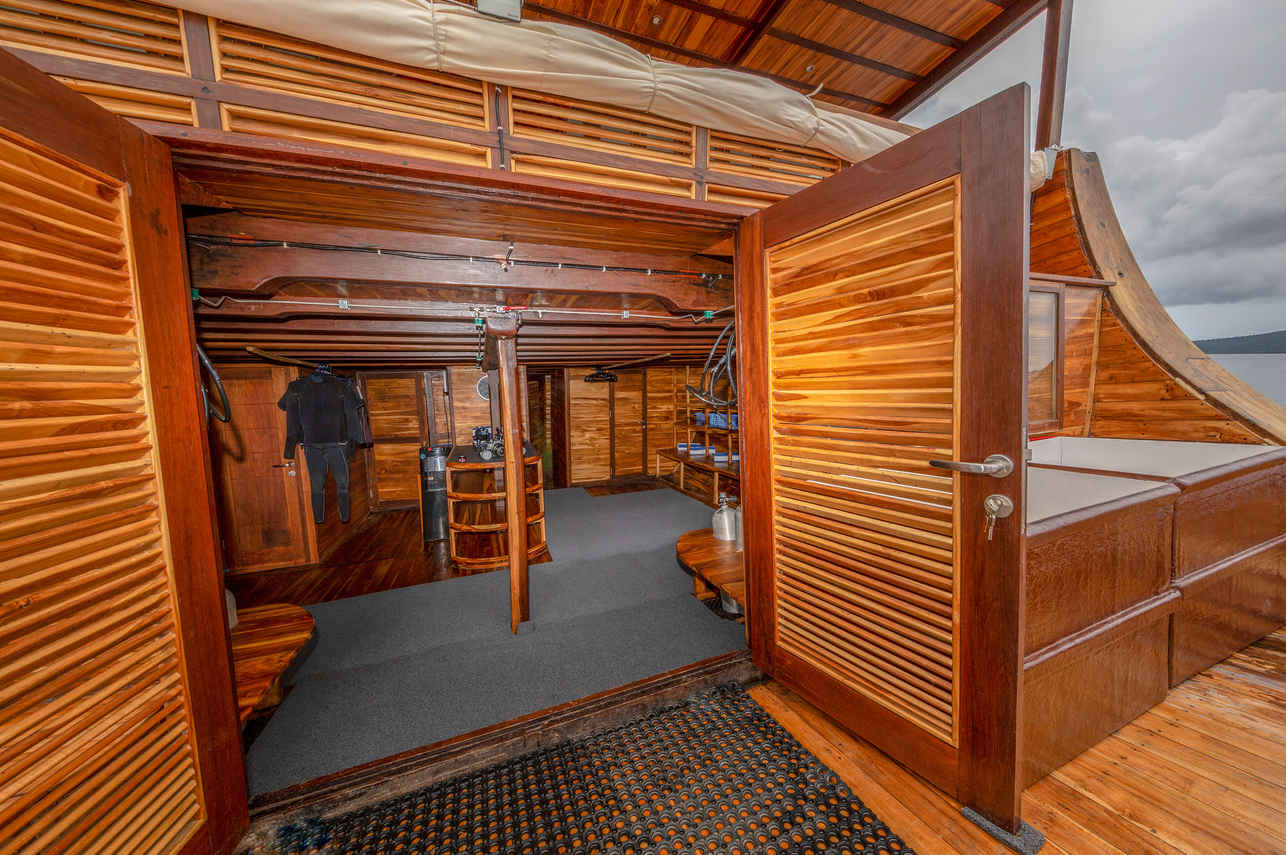 Coralia Liveaboard