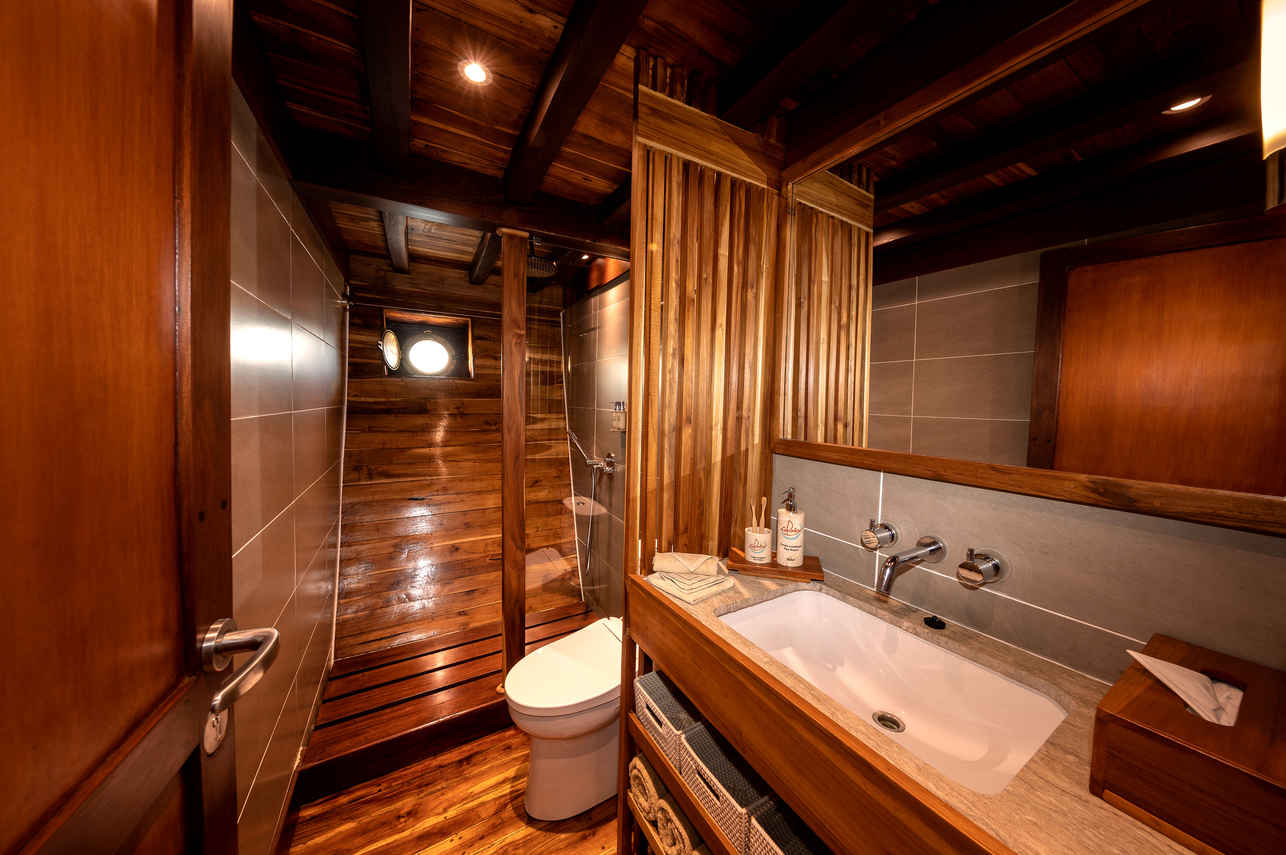 Coralia Liveaboard