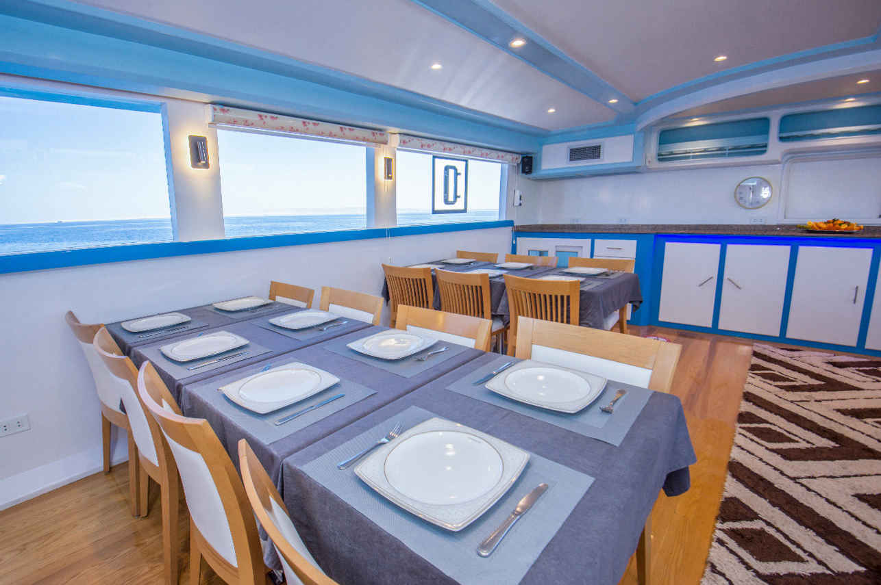 Dolce Vita Liveaboard