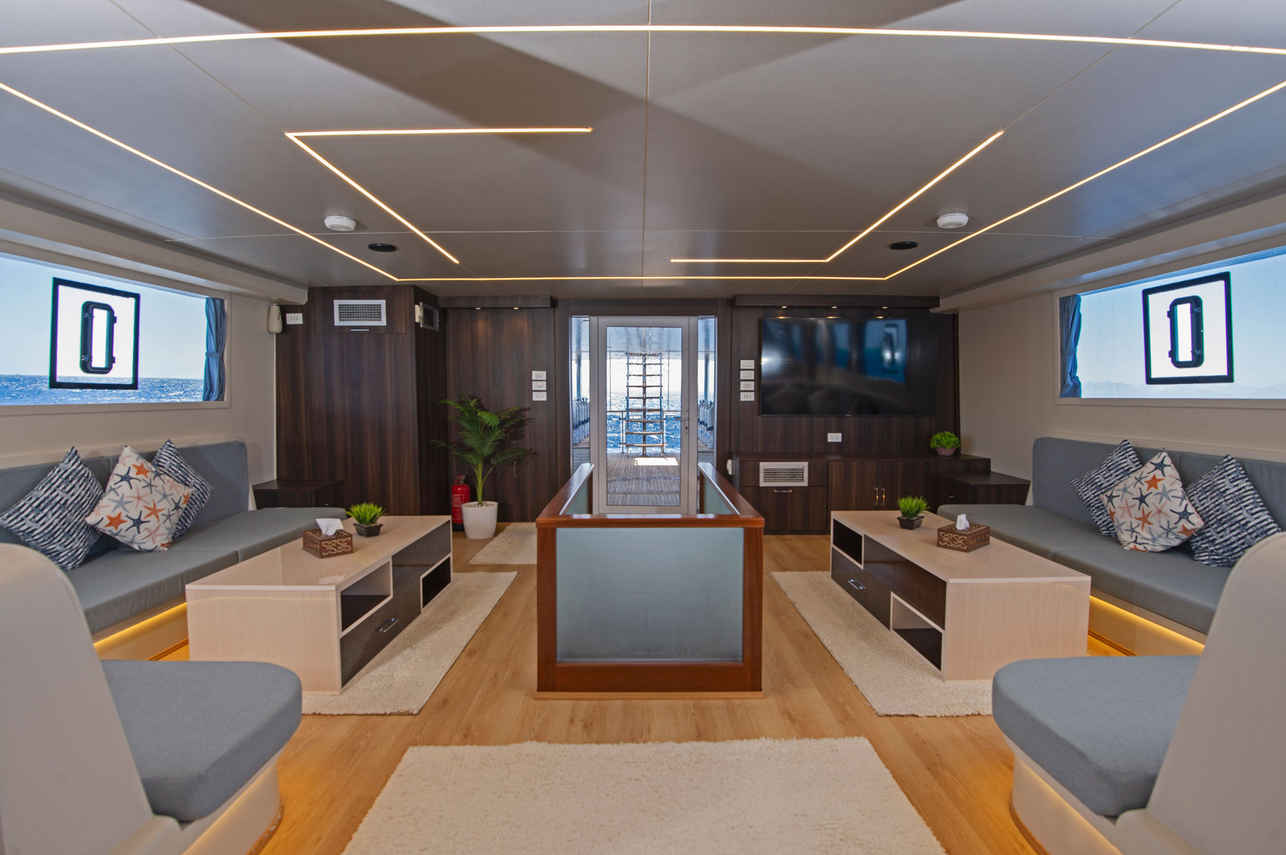Dolce Vita Liveaboard