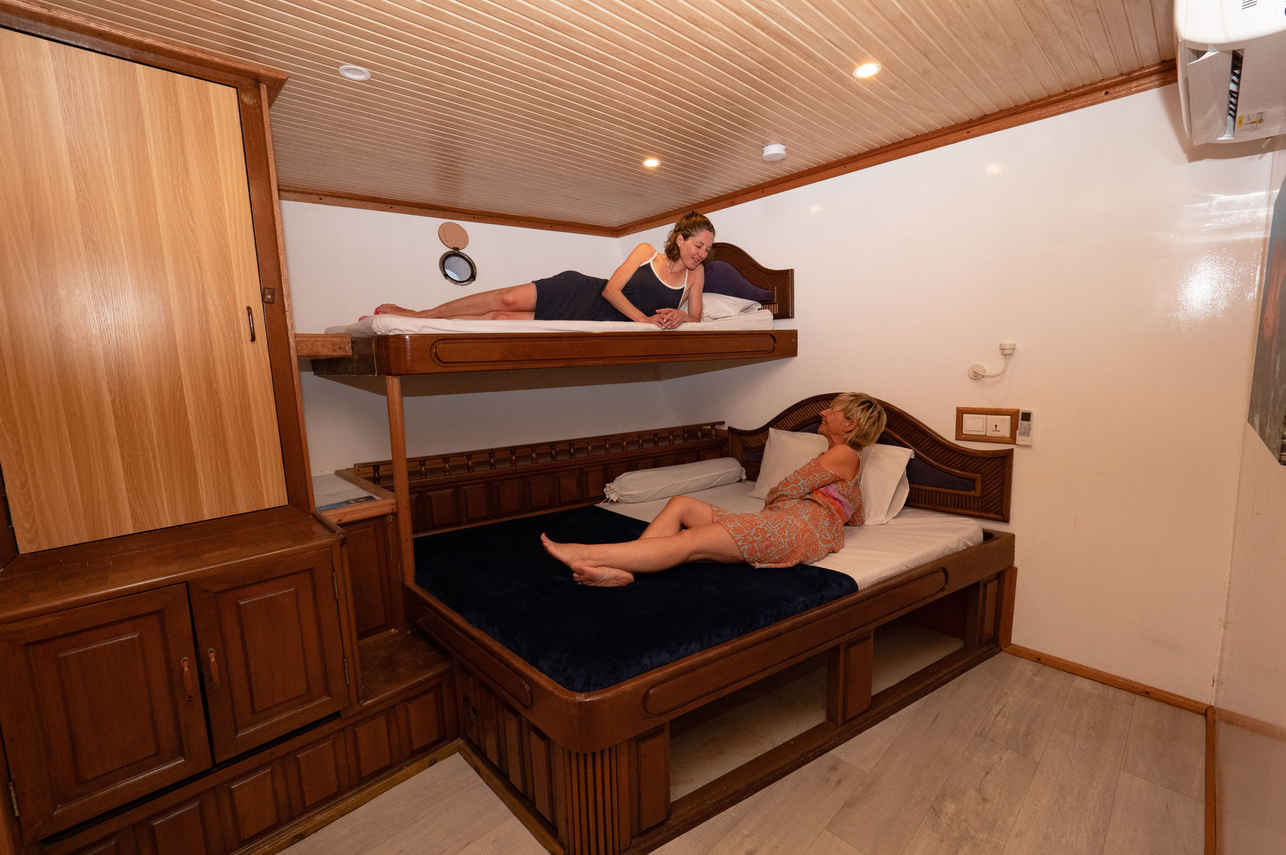 EcoPro Mariana Liveaboard