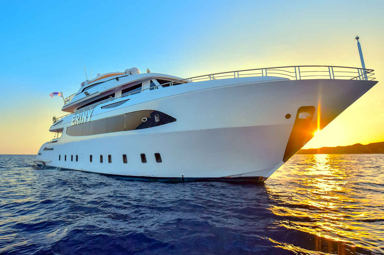 Eriny Liveaboard,