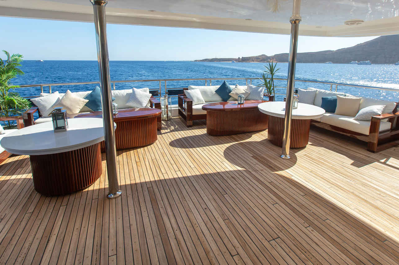Eriny Liveaboard,