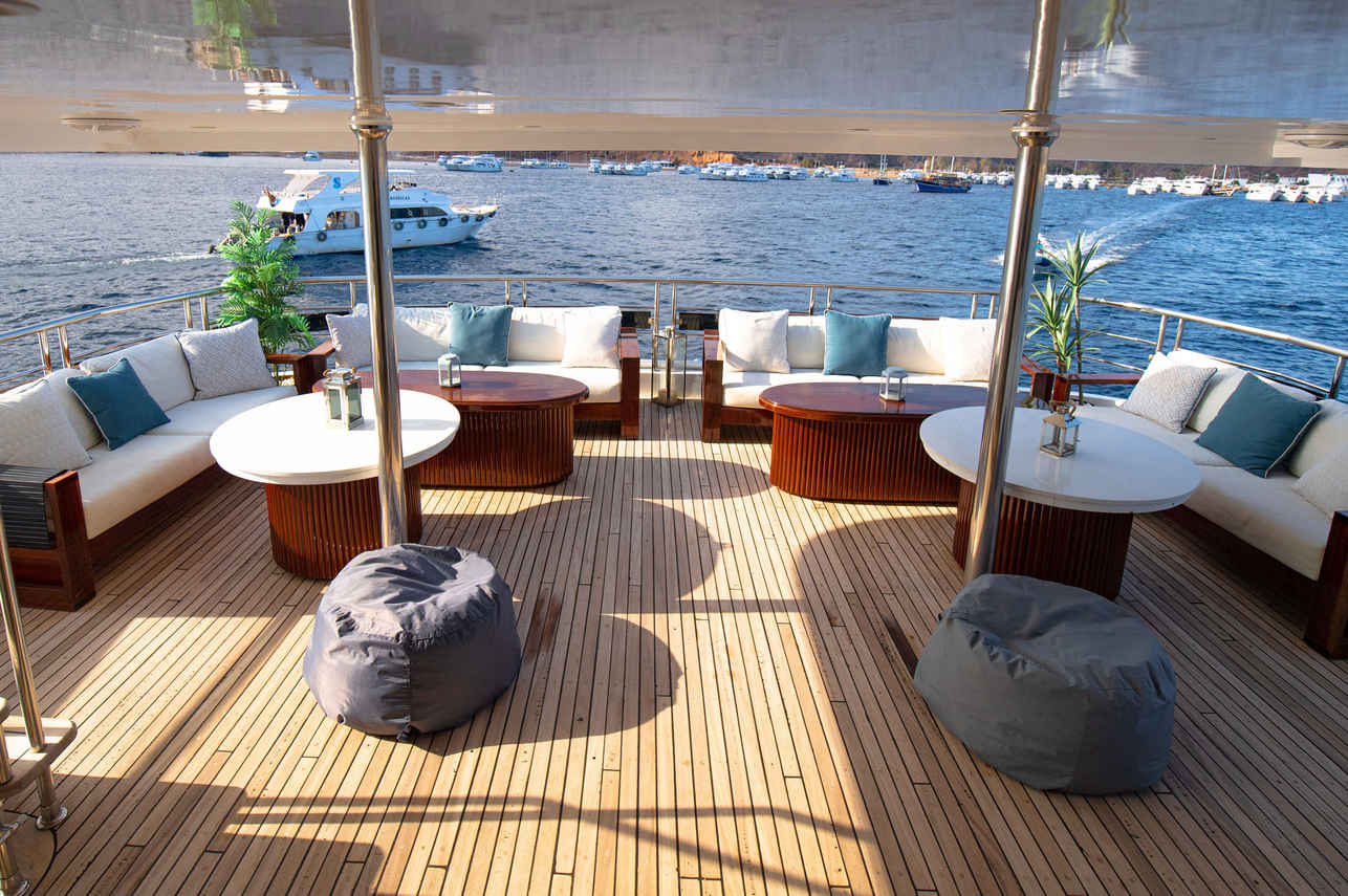 Eriny Liveaboard,