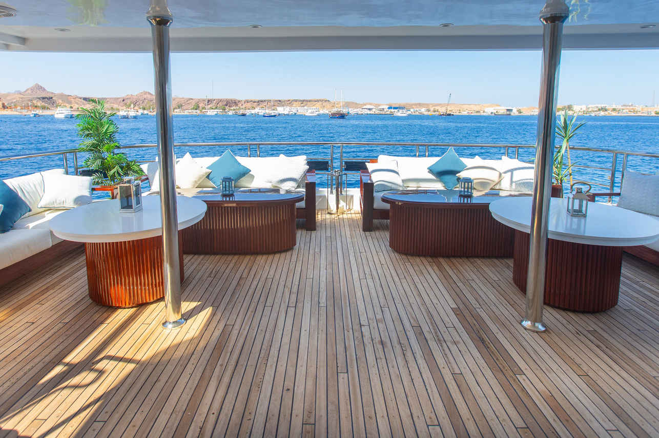 Eriny Liveaboard,