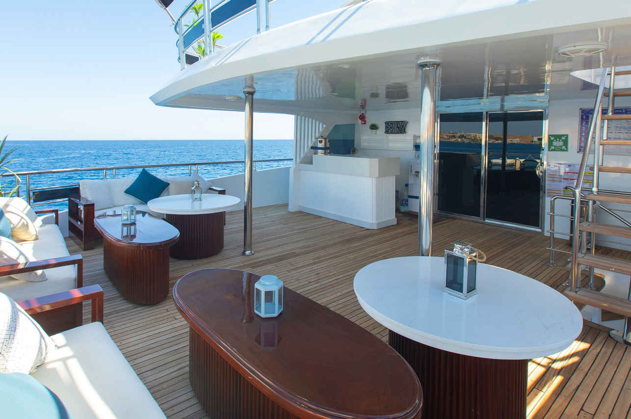 Eriny Liveaboard,