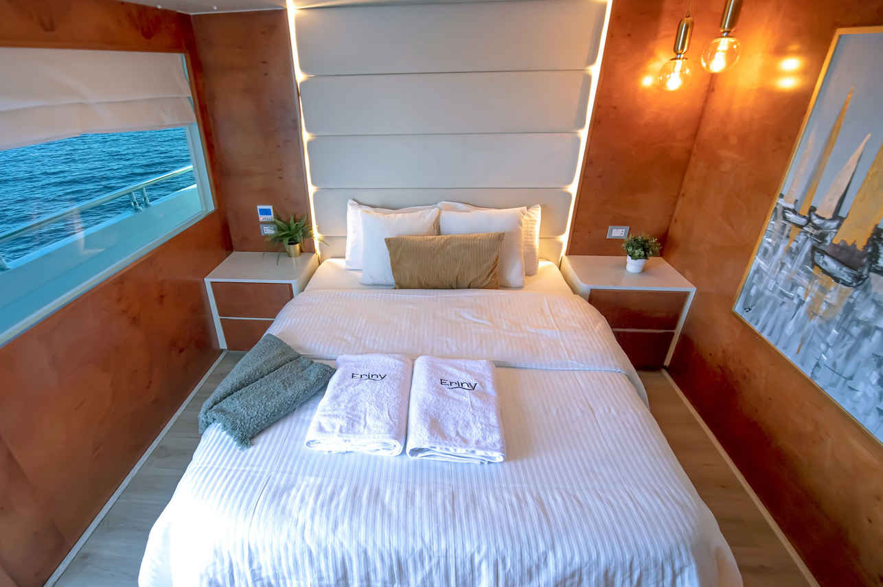 Eriny Liveaboard,