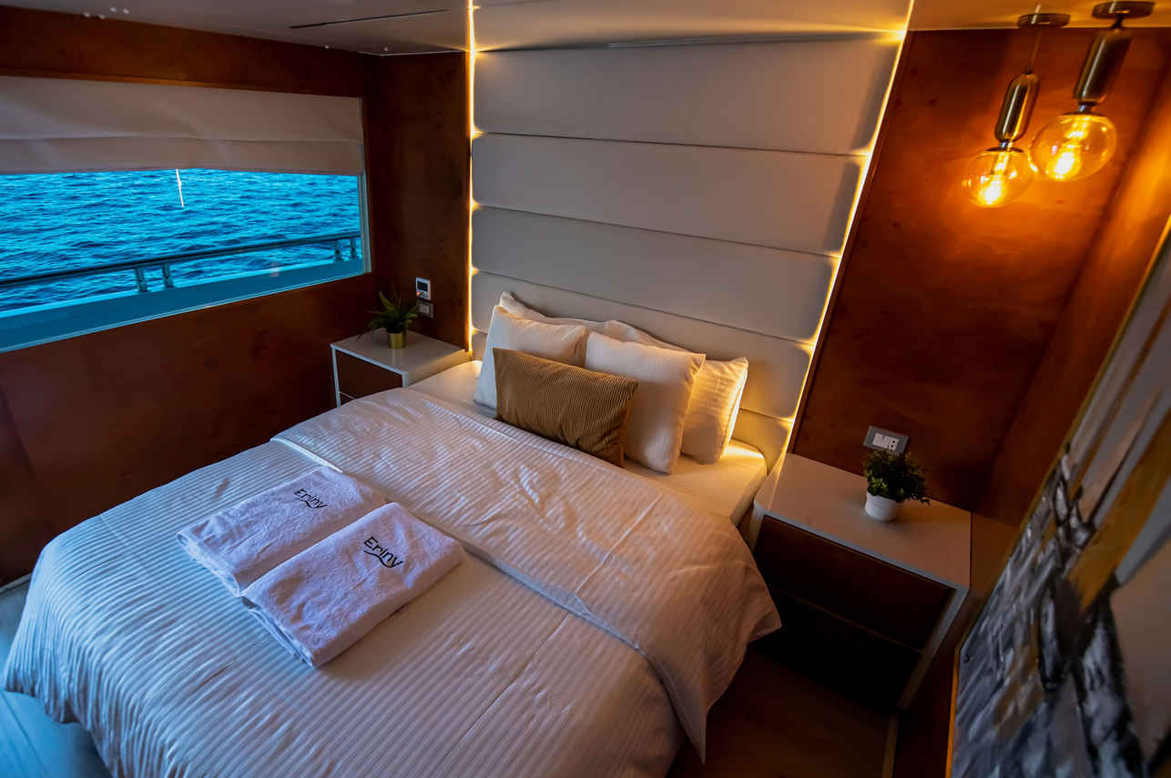 Eriny Liveaboard,