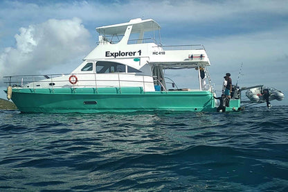 Explorer 1 Catamaran