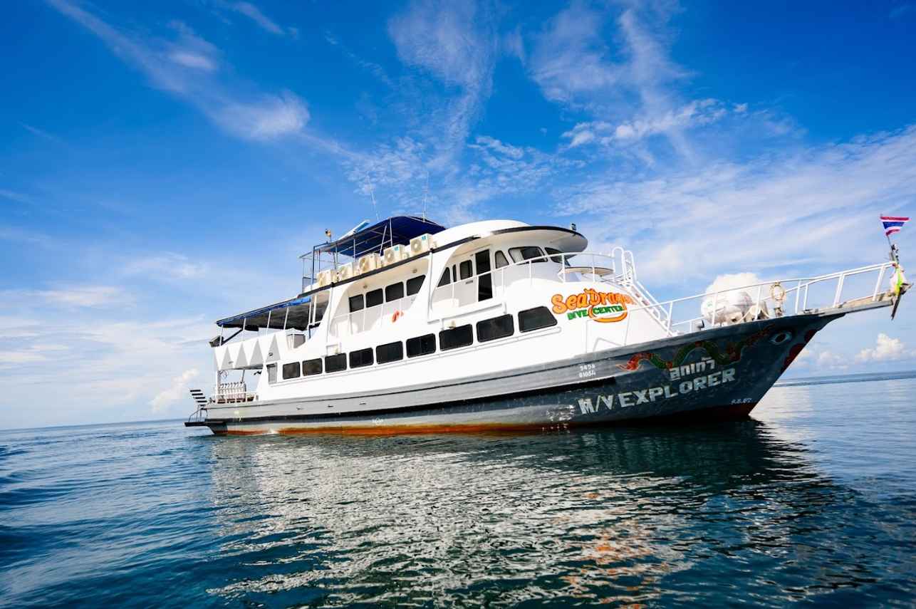 Explorer Liveaboard