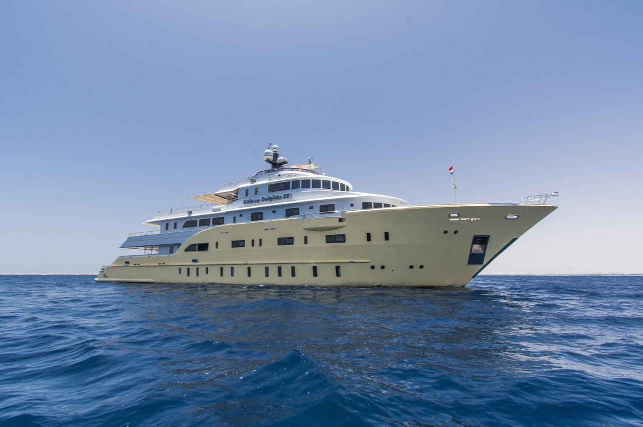 Golden Dolphin IV Liveaboard