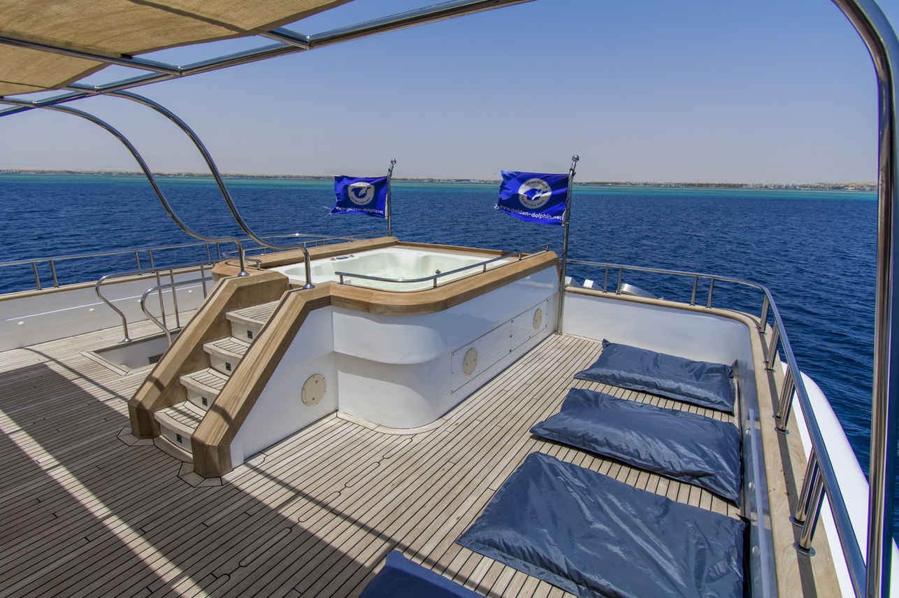 Golden Dolphin IV Liveaboard