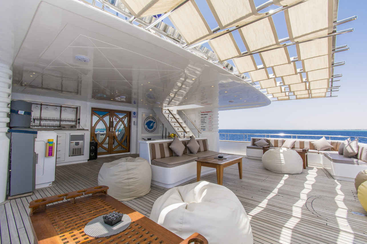 Golden Dolphin IV Liveaboard