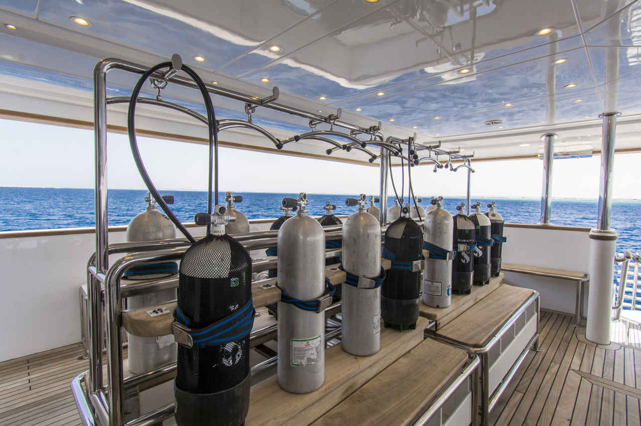 Golden Dolphin IV Liveaboard