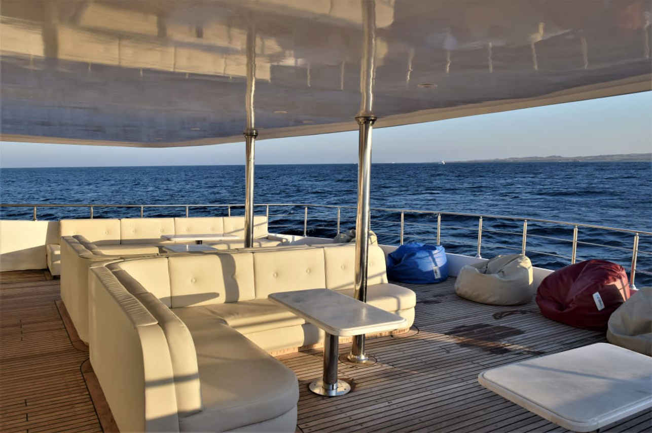 Hammerhead II Liveaboard