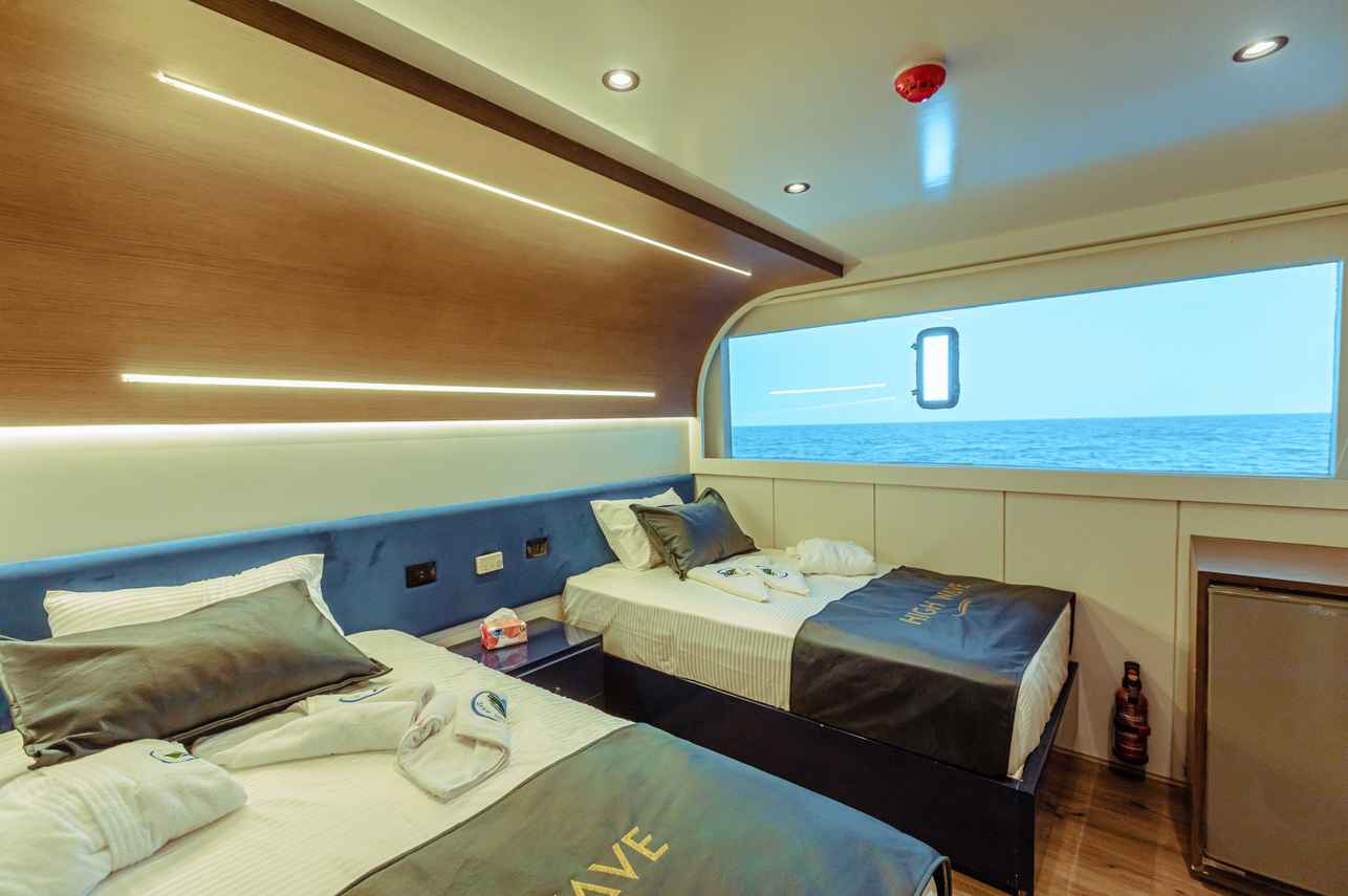 High Wave Liveaboard