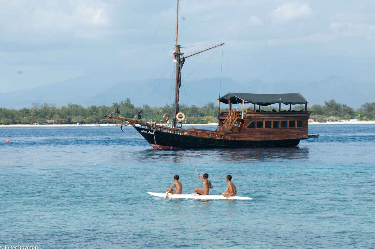 Ikan Biru Liveaboard