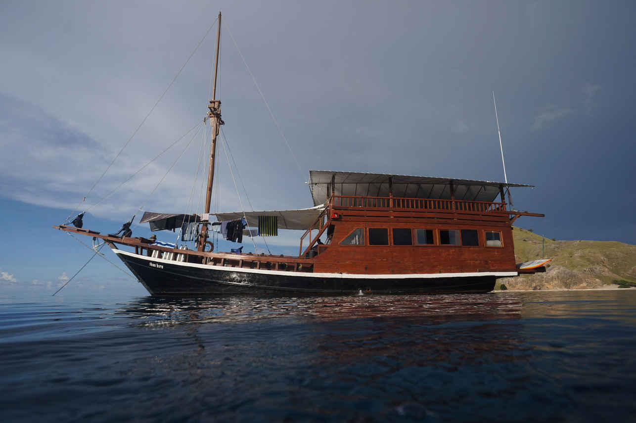 Ikan Biru Liveaboard