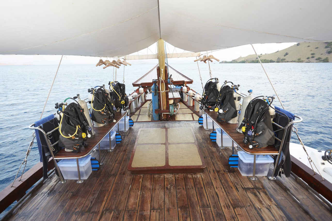 Ikan Biru Liveaboard