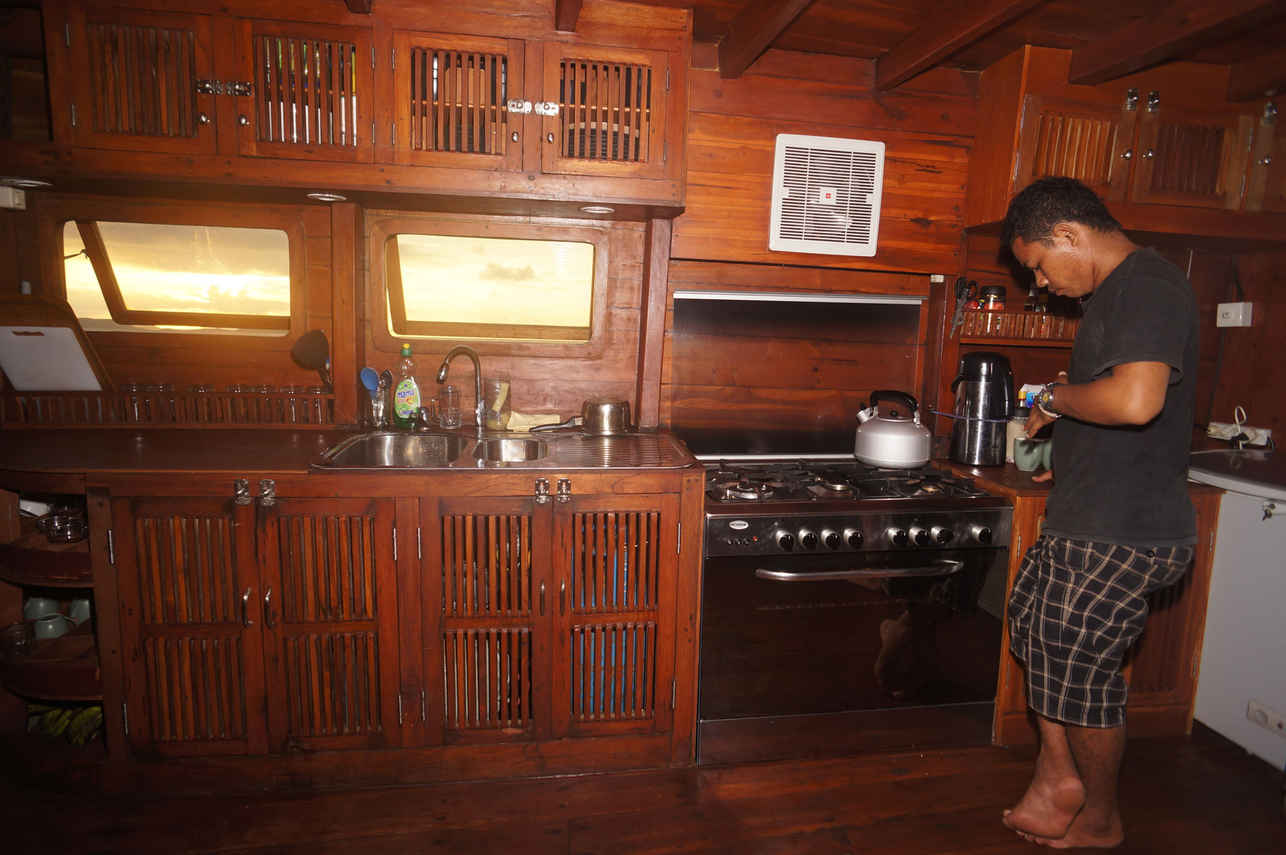Ikan Biru Liveaboard