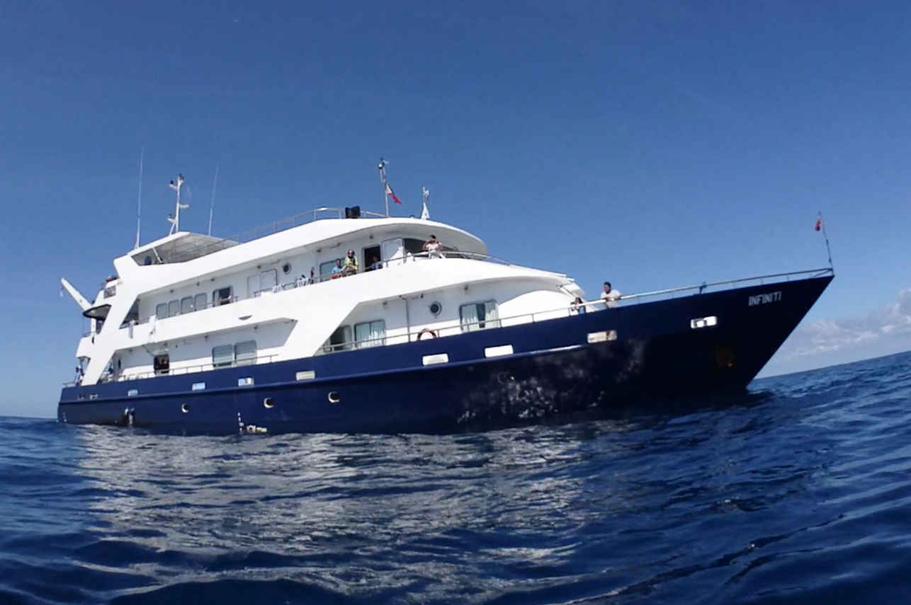Infiniti Liveaboard