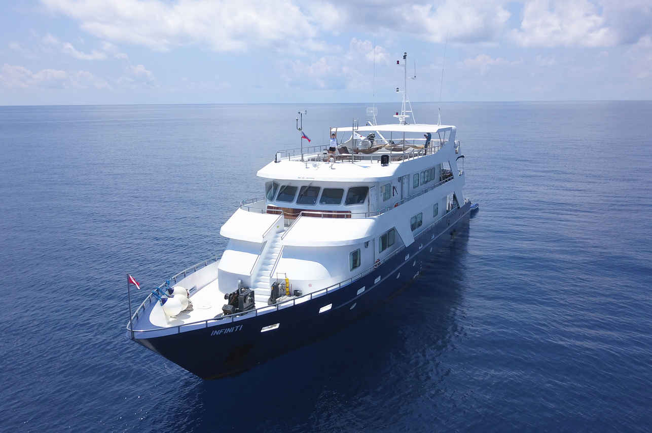 Infiniti Liveaboard